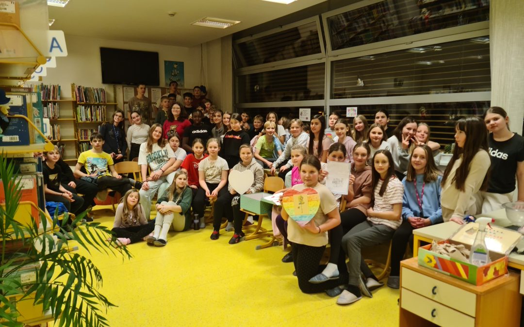 Mladi knjižničarji zaključili projekt “Teden pisanja z roko”